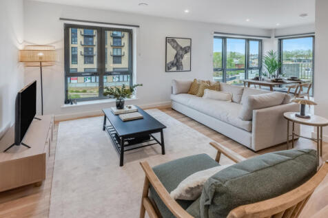 GQ Lyons Dock 2 Bed (4)