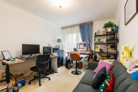 Bedroom/Study