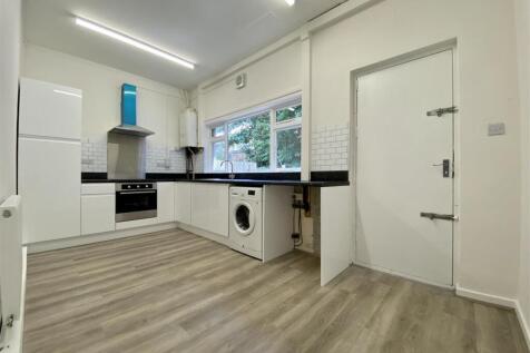 KITCHEN 1.jpg