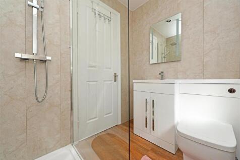 Shower Room / WC: