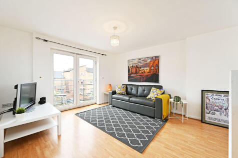 Open Plan Living / Dining Space