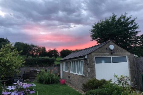 Saxton Mee Flora Dene 0102.jpg