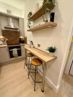 1 bed apartment to rent Stanley Road, Teddington