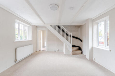 76 Oaktree Crescent-7