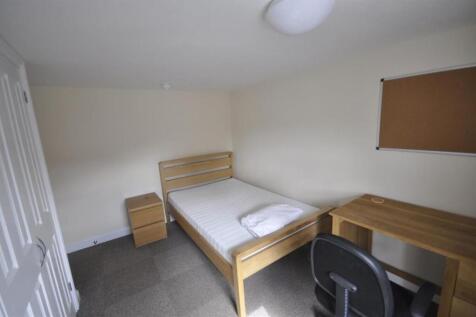 1 Bedroom House in GL52 2RN