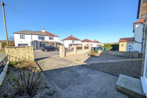 Driveway / Front Garden