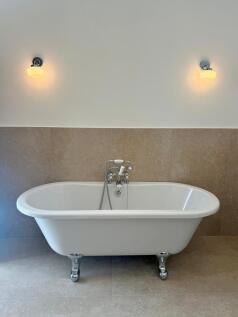 84f93d2e01744d33a3301b611ee0813e