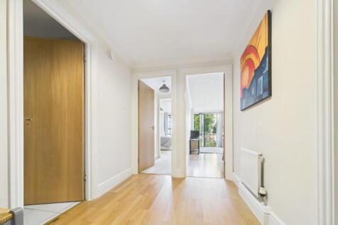 CAM01981G0-PR0129-STILL001 (1).jpg