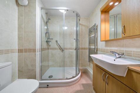 Shower Room.JPG