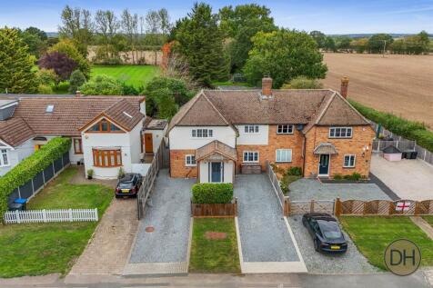 Nine Ashes Farm Cott