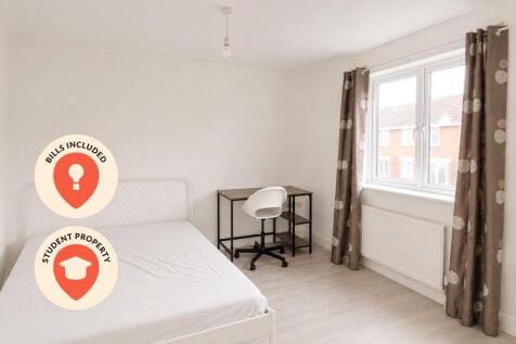***STUDENT PROPERTY***EN SUITE BEDROOM*** Brand new refurbished en suite double bedroom in an eight double bedroom house on Northville Road in Filton, offered fully furnished and available from the 21