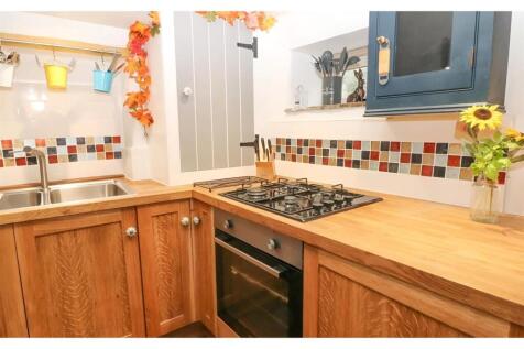 Kitchen hob and sink.jpg