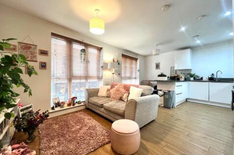 Lounge/Kitchen Area
