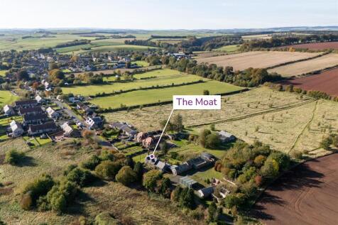 the_moat-01.jpg