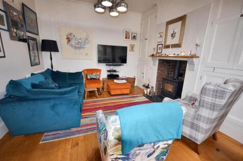 Open Plan Living Room & kitchen