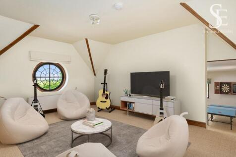 Music Room/Bedroom 5