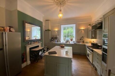 0 bed, 0 bath House in Bristol - Photo 4