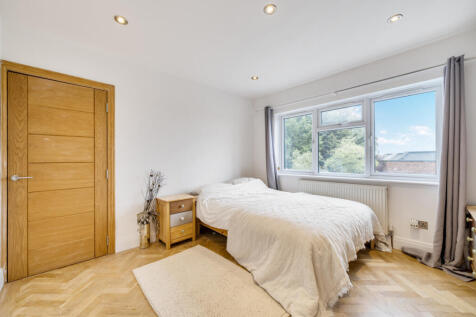 1347707-20-68b72b...