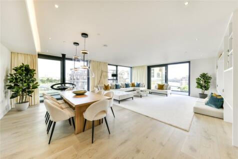 Positioned within the prestigious Lighterman Towers, this exceptional three-bedroom apartment offers over 2,000 sq ft of beautifully designed living space in one of Chelsea Harbour's most sought-after