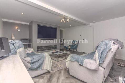 Lounge b
