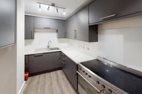 6 Bedroom Flat in BS1 1DE