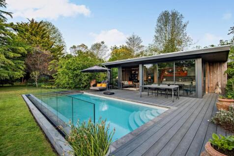 Heated pool