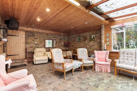 Entertaining Room