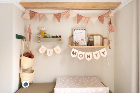 1R8HEE - Bedroom A.jpg