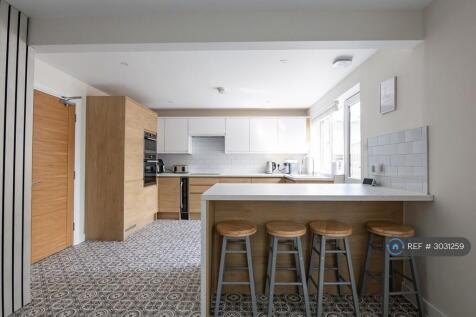 1 Bedroom House in BA2 1SQ