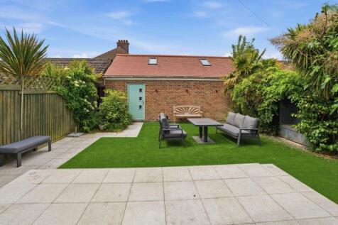 Rear garden.JPG