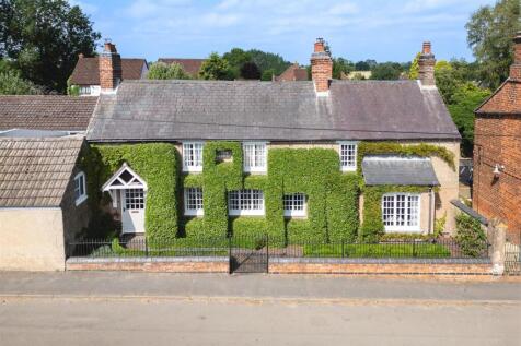 10 Main Street, Newton Burgoland