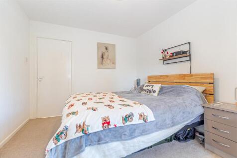 Bedroom-1-2.jpg