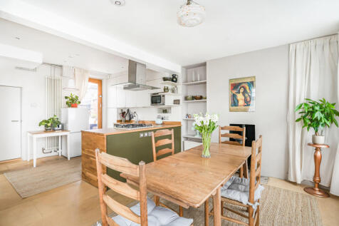 Dining Room/Kitchen