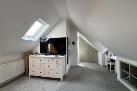 Master Bedroom Dressing Area