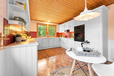 128a Higham lane-37.jpg