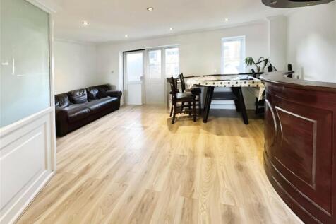 3 Bedroom Terraced in ME2 4DR
