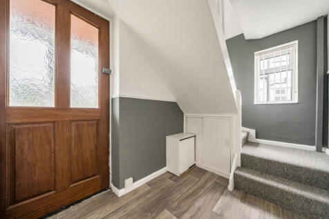 1364779-11-68ee8f...