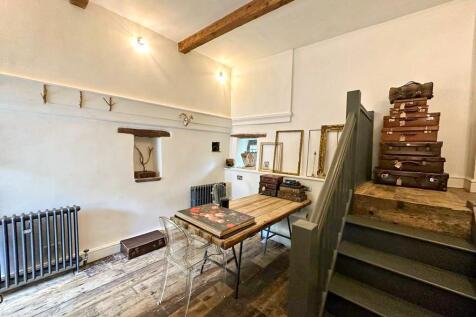 BEDROOM 4/OFFICE/STUDIO