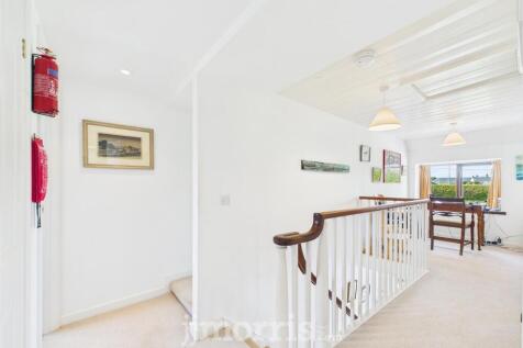 Landing (split level)