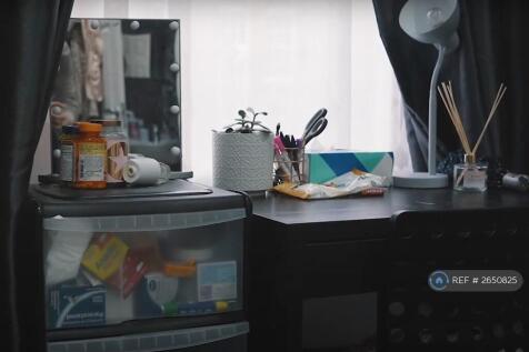 Room 2 (Ensuite Room) 