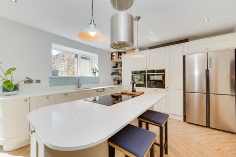 KITCHEN, DINER AND LIVING ROOM