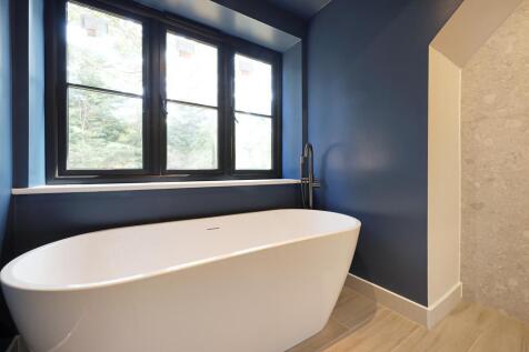 No.10-PaddockGrove-Apr26-0218 2.jpg