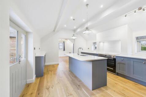 CAM04916G0-PR0180-STILL020 (1).jpg