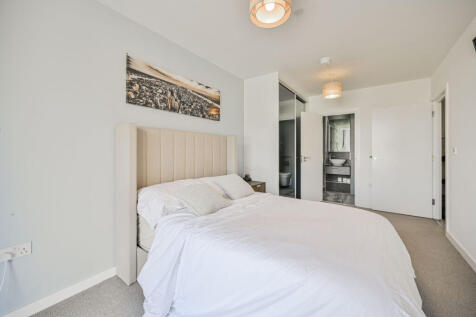 SHORT LET. The property features a spacious 3 bedrooms layout with two stylish bathrooms, contemporary interiors throughout, and a large private balcony perfect for relaxing or entertaining.