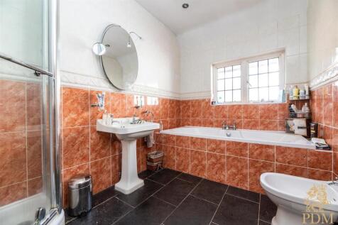 12a Thorncliffe Road (48 of 51).jpg