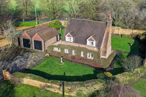White-Hart-Cottage-Drone-3.jpg