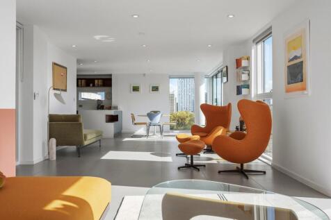 Reception/ Living