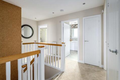 Bright and welcoming landing