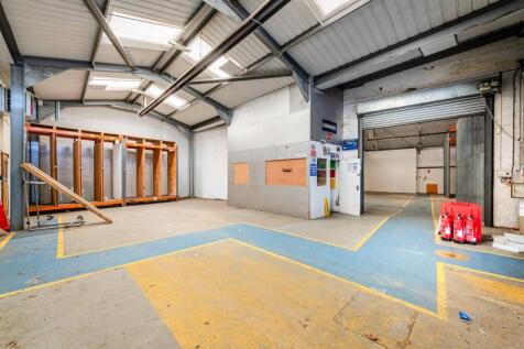 Glasshouse Walk 7 20.jpg