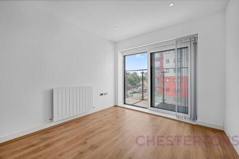 Two-bedroom apartment offering stylish open-plan living, premium on-site facilities and effortless access to Central London.